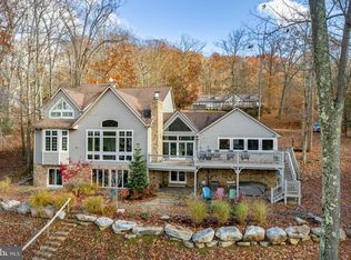 2303 Lake Shore Dr, Oakland, MD 21550