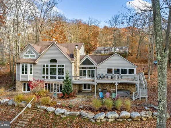 2303 Lake Shore Dr, Oakland, MD 21550