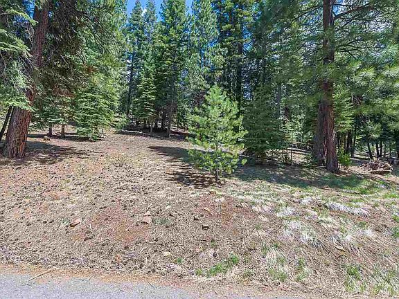 4th image of 115 Lake Almanor West Dr #1