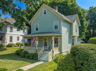 17 Spring St, Pawling, NY 12564