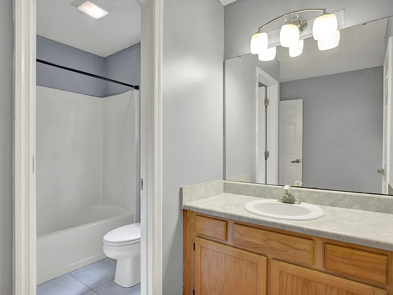 128 Saint Ives Dr — Photo 25