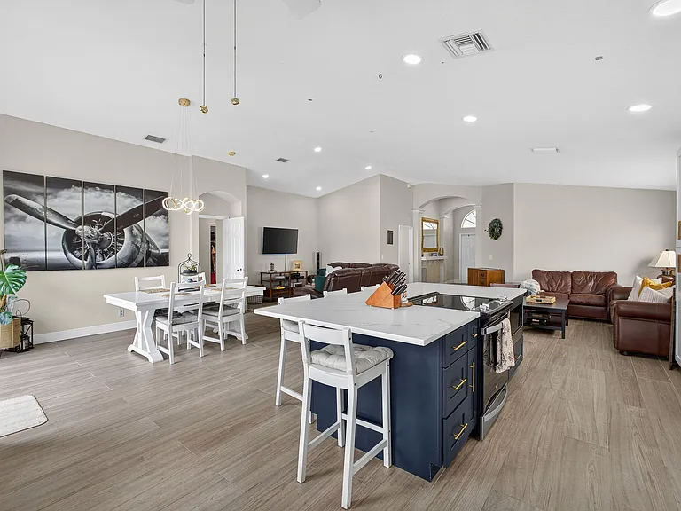 15155 Newquay Ct — Photo 8