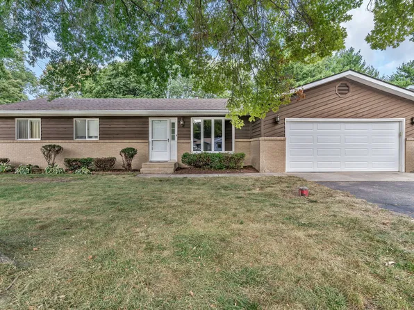 3640 Dixon Dr, Morris, IL 60450