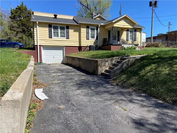 4830 Oakland Ave, Kansas City, KS 66102