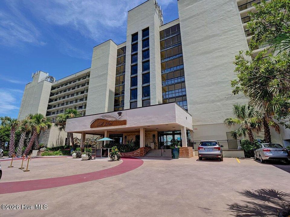 1st image of 2700 N Lumina Avenue N Unit 817