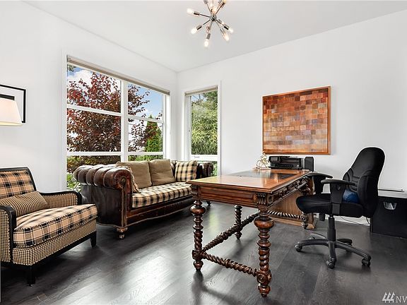 3rd image of 6028 106th Ave NE