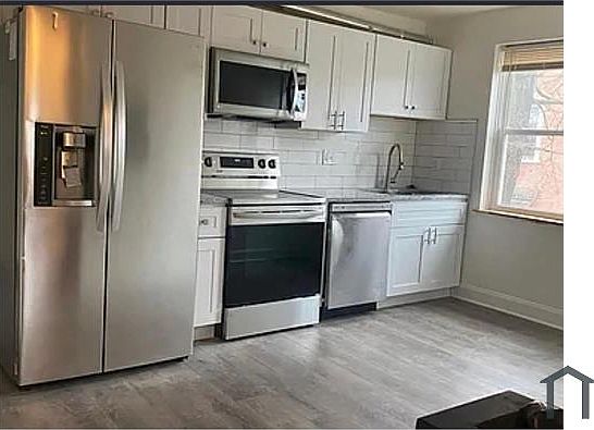 5th image of 506 Emerson Ave #B