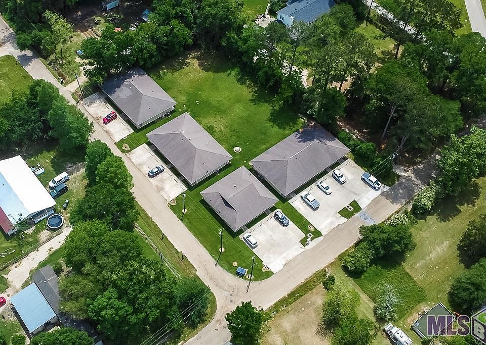 1st image of 28960 Highland Dr