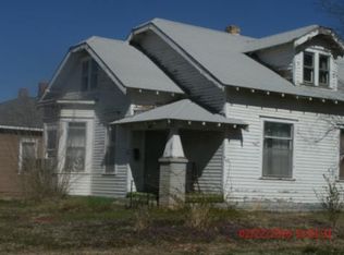 421 S Barker Ave, El Reno, OK 73036