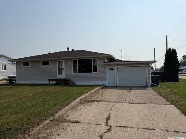 36 Rhodes STREET, Redvers, SK S0C 2H0