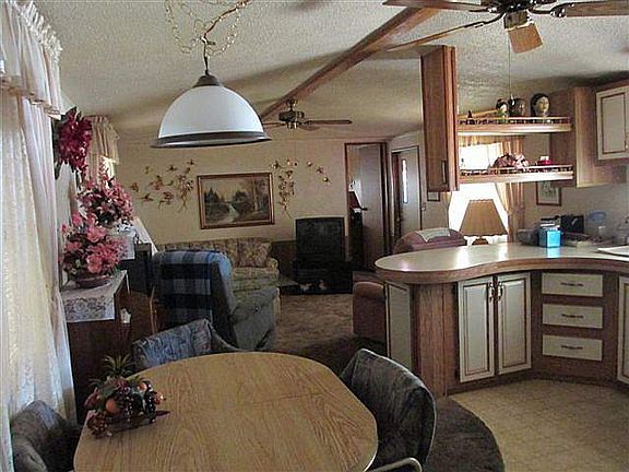 3rd image of 3836 Sable Palm Dr