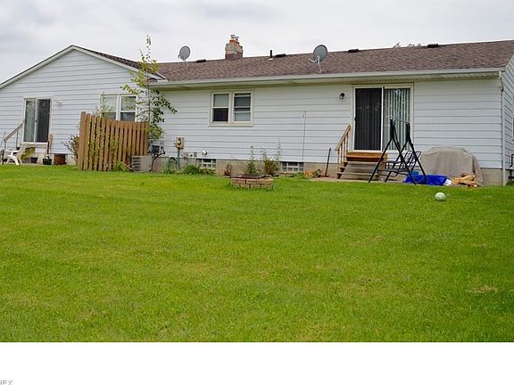 3rd image of 767 Charlotte Dr