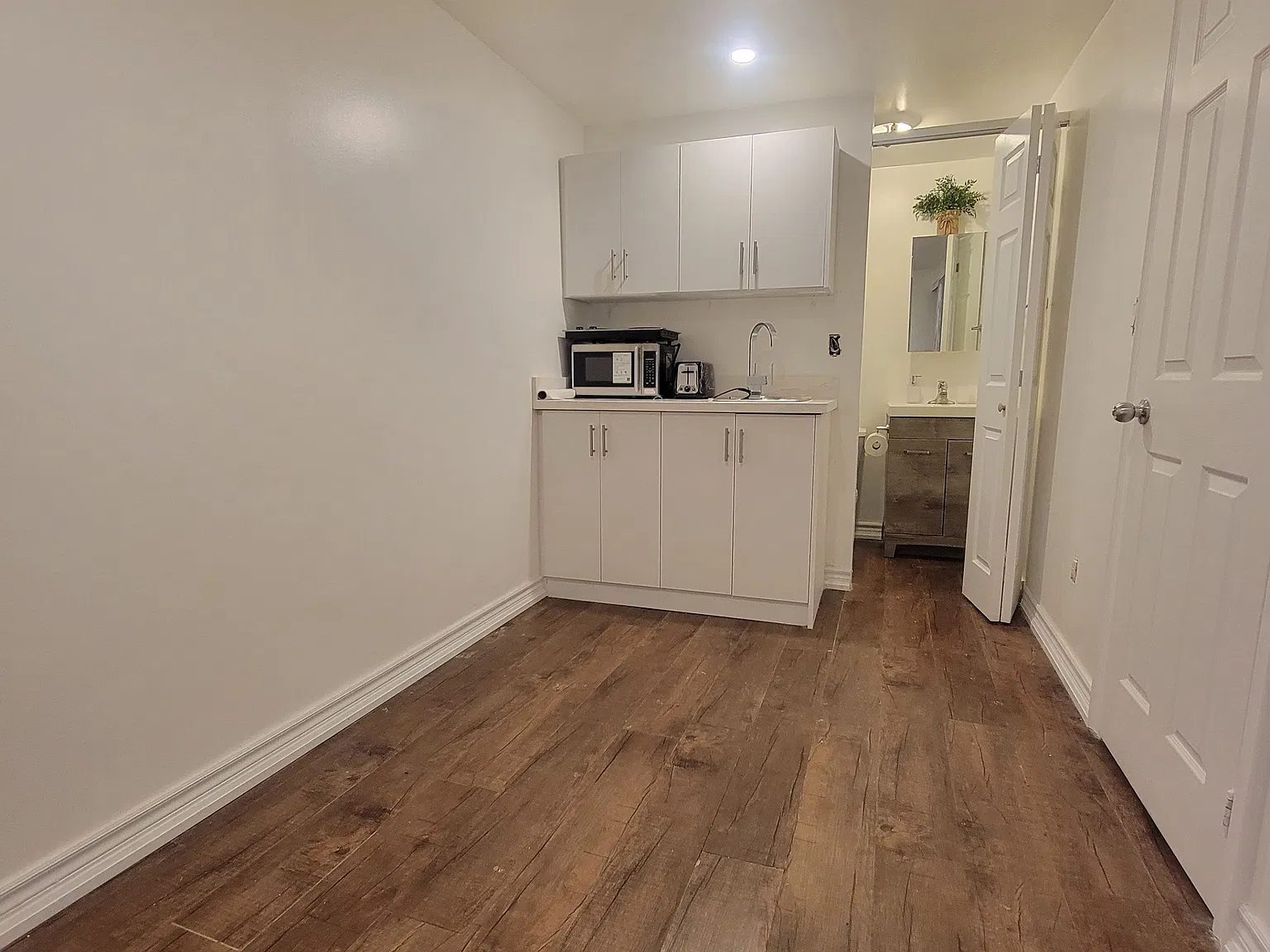 1 bed, $750 — Photo 3