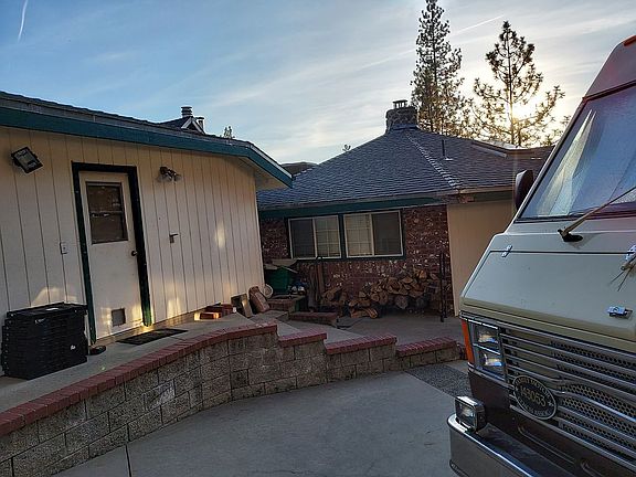 5th image of 56341 Marina View Ct