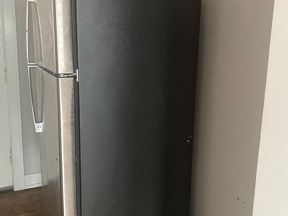3rd image of 7317 S East End Ave APT 3