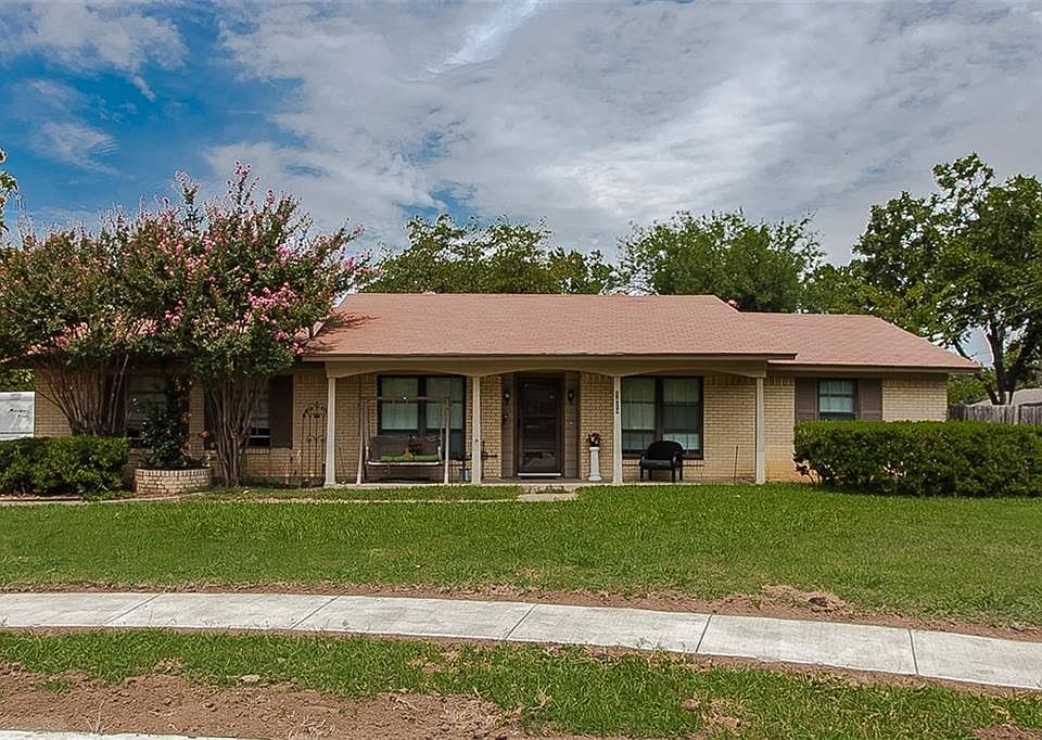 1st image of 3429 Mapledale Cir