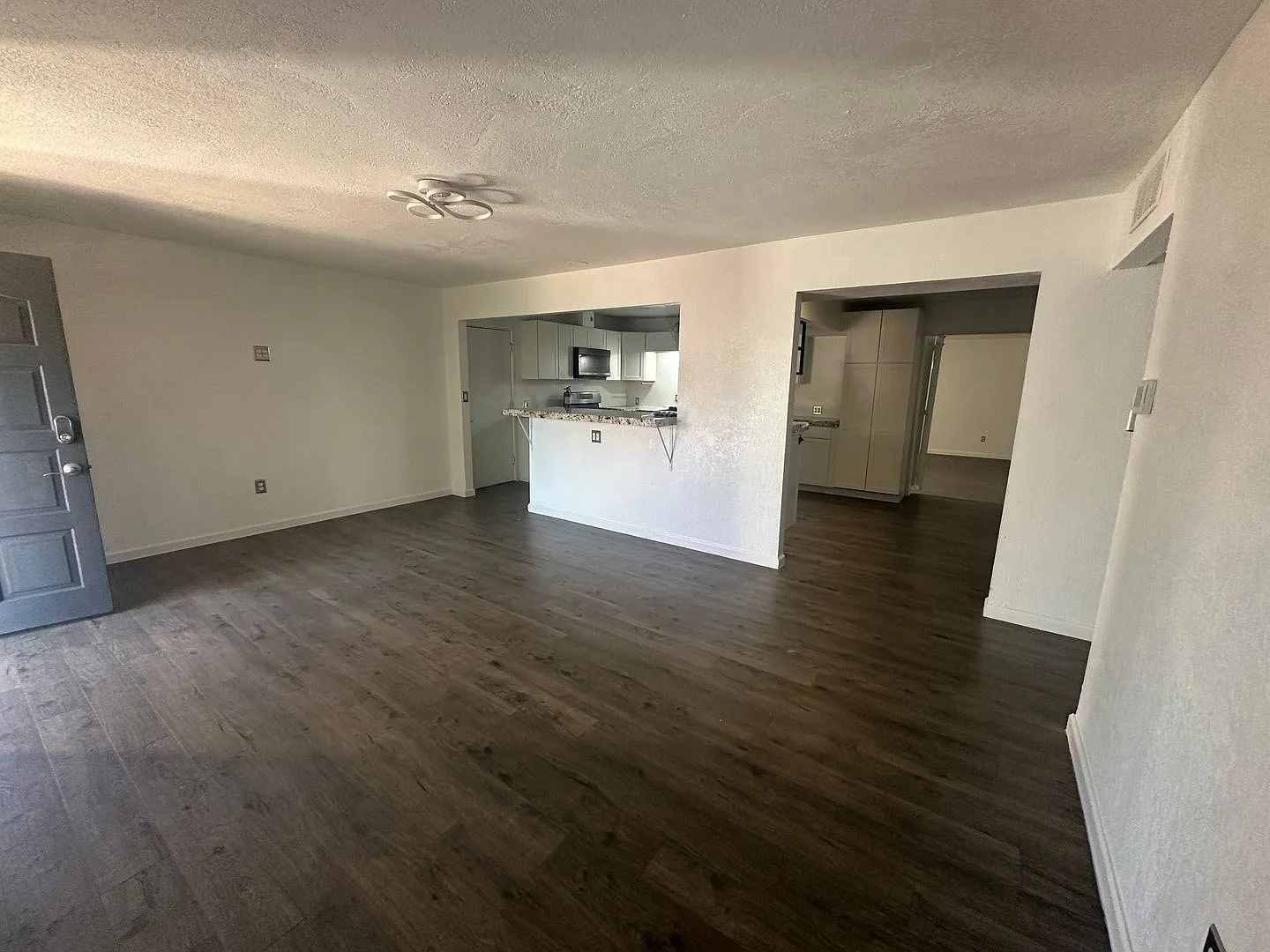 8117 Princess Jeanne Ave — Photo 3