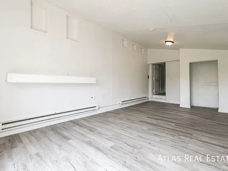 628 S Stuart St — Photo 8