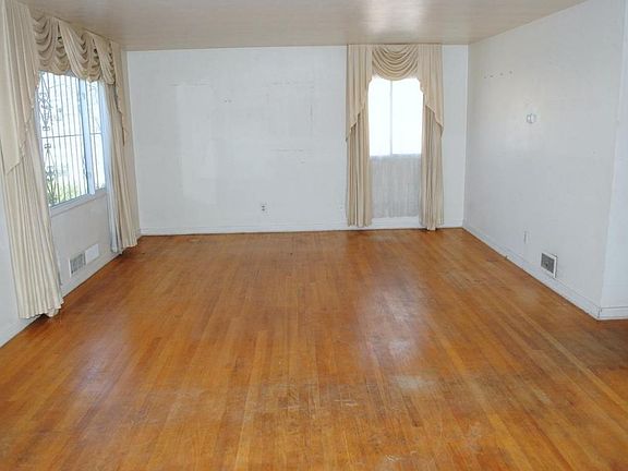 2nd image of 2916 Hyder Ave SE