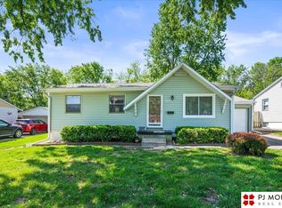 12223 C St, Omaha, NE 68144