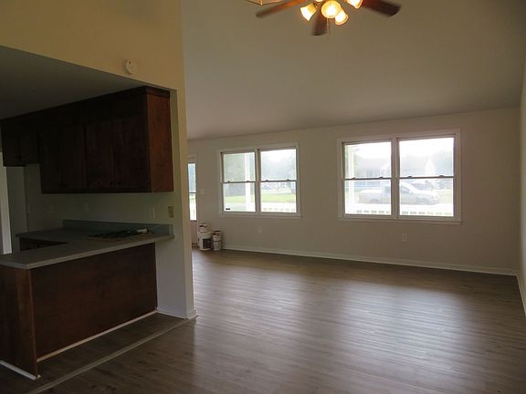 4th image of 4604 Woodstream Dr
