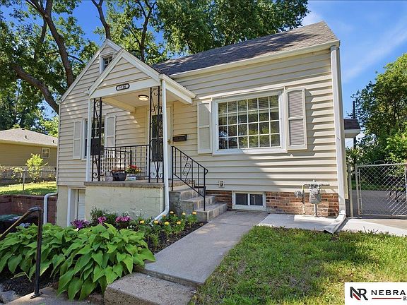 2nd image of 5124 Pierce St