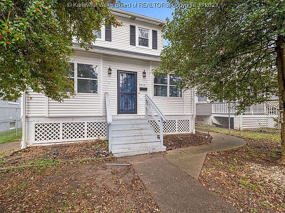 3rd image of 5413 Washington Ave SE