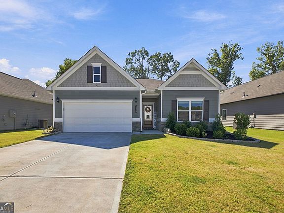 2nd image of 176 Graham Cir