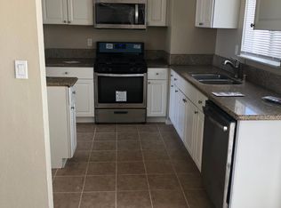 16592 Batson Pl, Victorville, CA 92395