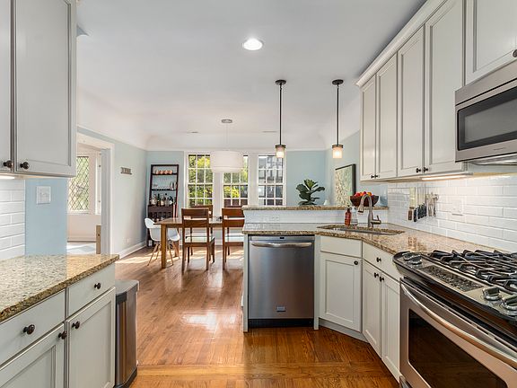 5th image of 1130 Washington Blvd APT 3A