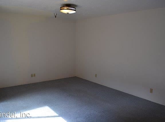 4th image of 1707 East St