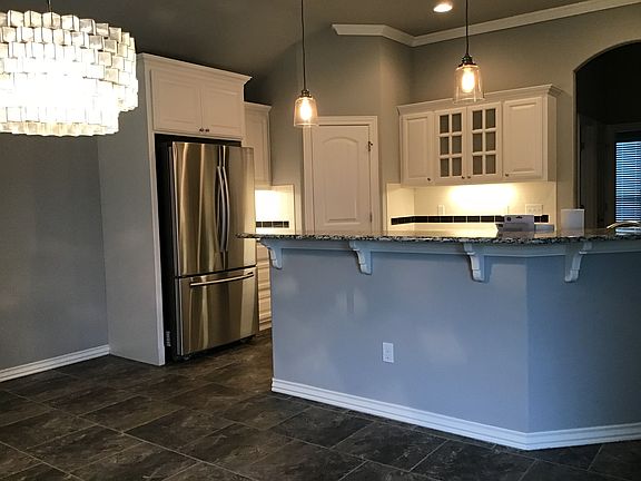 4th image of 15900 Burkett Cir