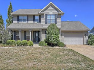 509 Hawthorne Dr, Saint Joseph, IL