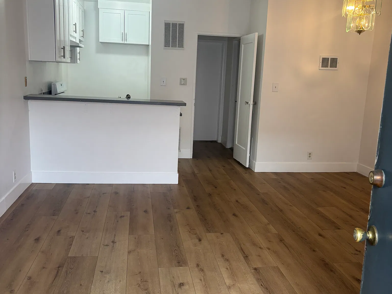 1 bed, $2,000 — Photo 3