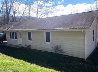 2177 Settawig Rd, Brasstown, NC 28902