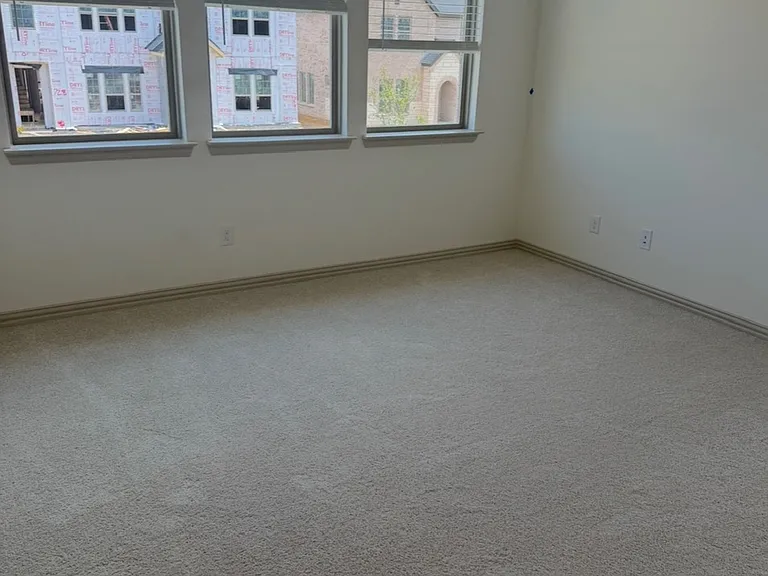 Loft upstairs (can be used as 4th bedroom if needed)