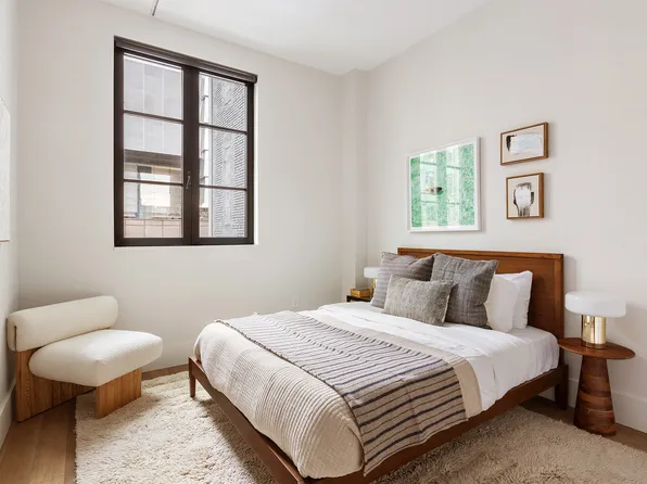 517 West 29th Street image 4 of 14