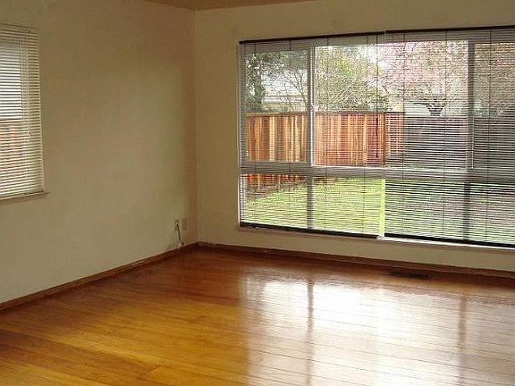 2nd image of 5523 Camden Ave
