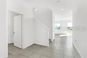 5 bed, 3.0 bath, 2387 sqft, $3,500 — Photo 3