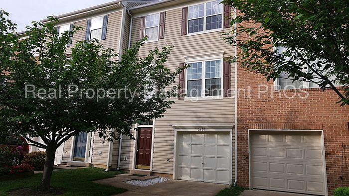 1st image of 2474 Clover Field Cir