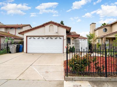 8124 Port Royale Way, Sacramento, CA, 95823