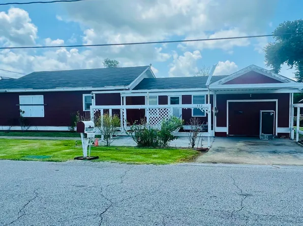 112 W 26th St, Larose, LA 70373