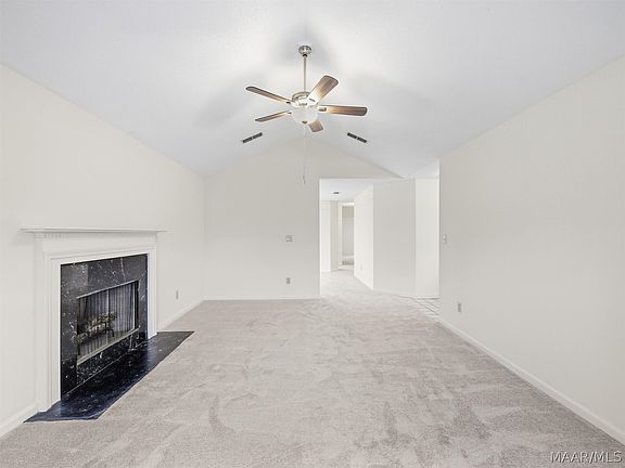 4th image of 3908 Oak Ave