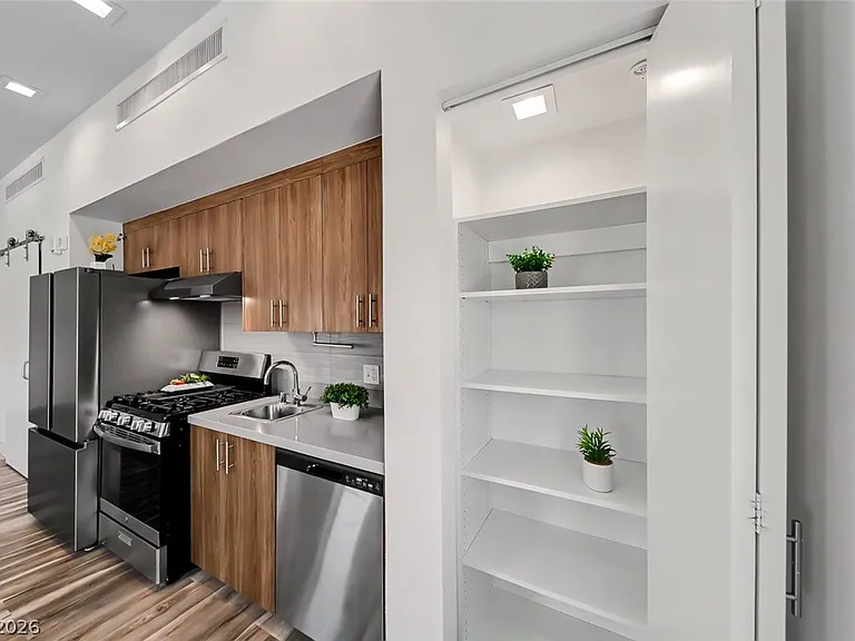 322 S Water St #202 — Photo 23