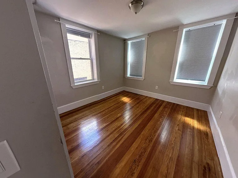 38 Frankfort St #3 — Photo 19