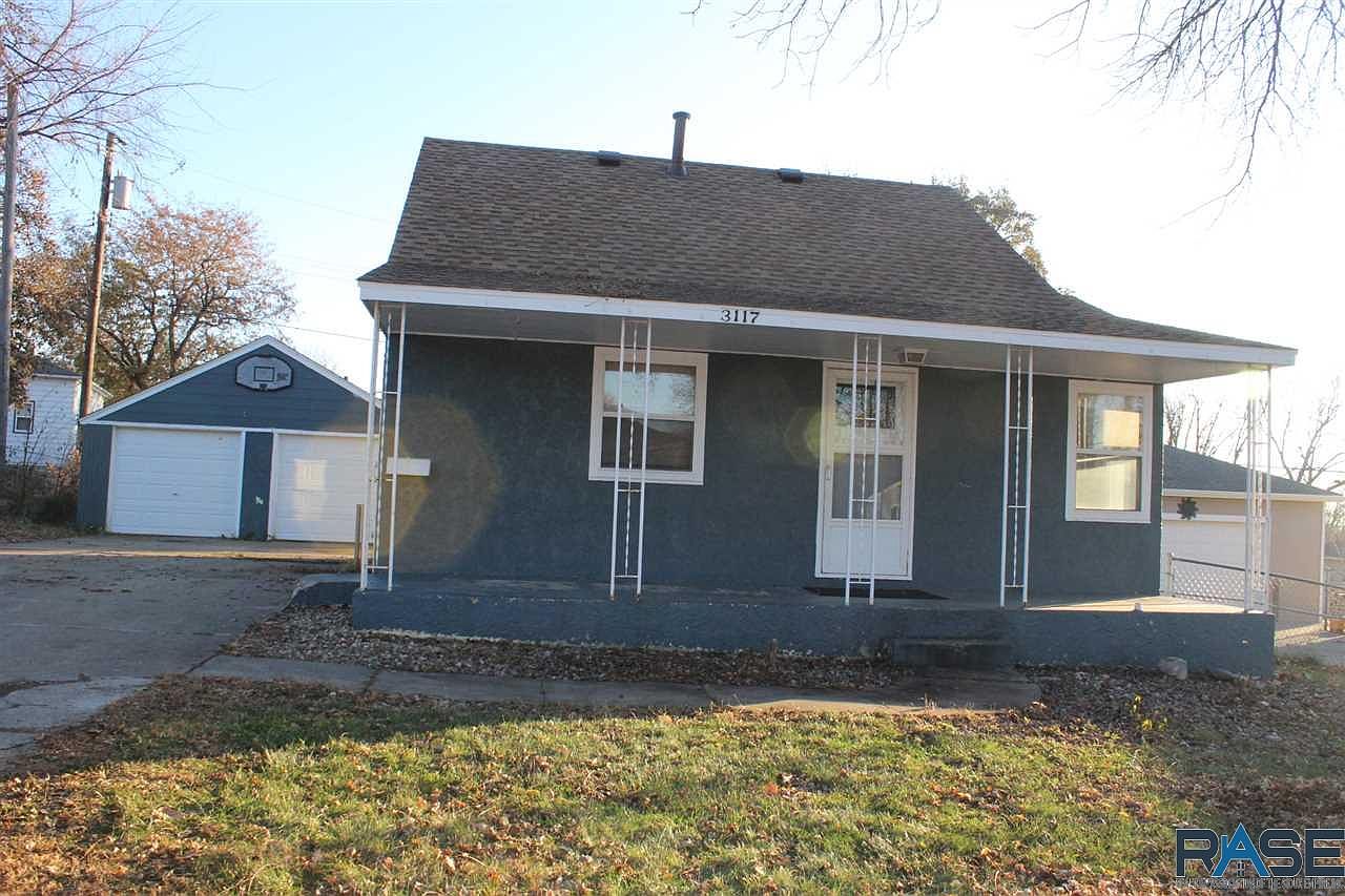 3117 E 18th St, Sioux Falls, SD 57103 Zillow