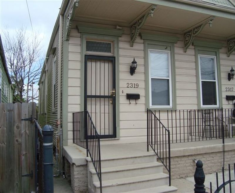 1st image of 2319 Gravier St
