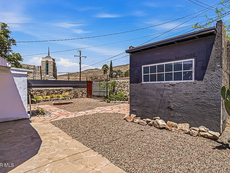 2911 Grant Ave — Photo 35
