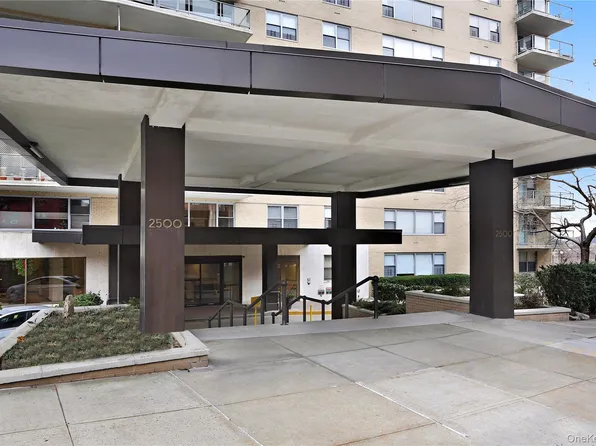 2500 Johnson Avenue #4K, Bronx, NY 10463