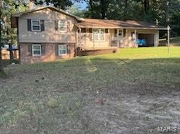 1409 E Kenton Rd, Dexter, MO 63841